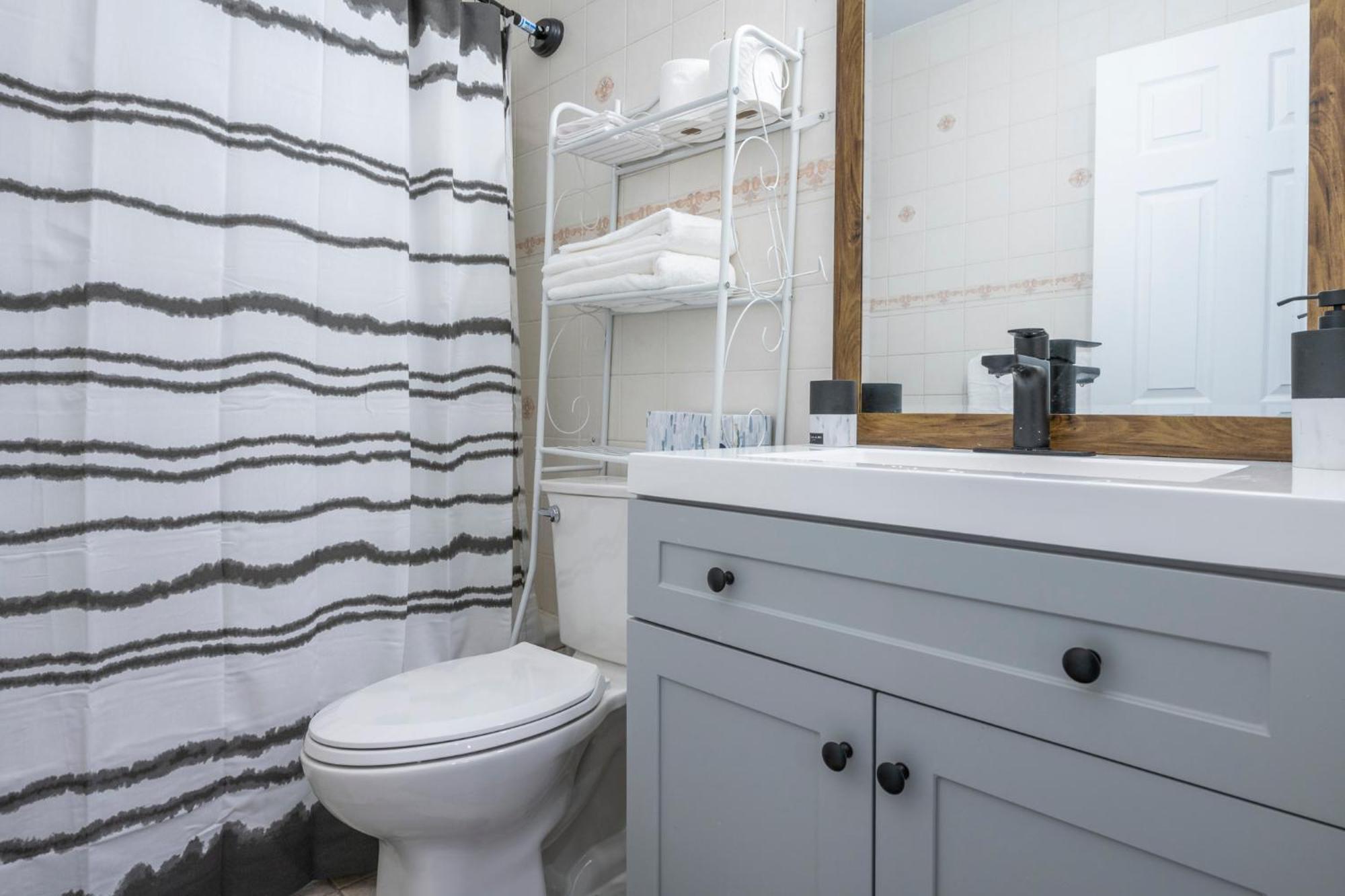 Centre Street Upper 2Bedsuite 4408 YYC Exterior foto